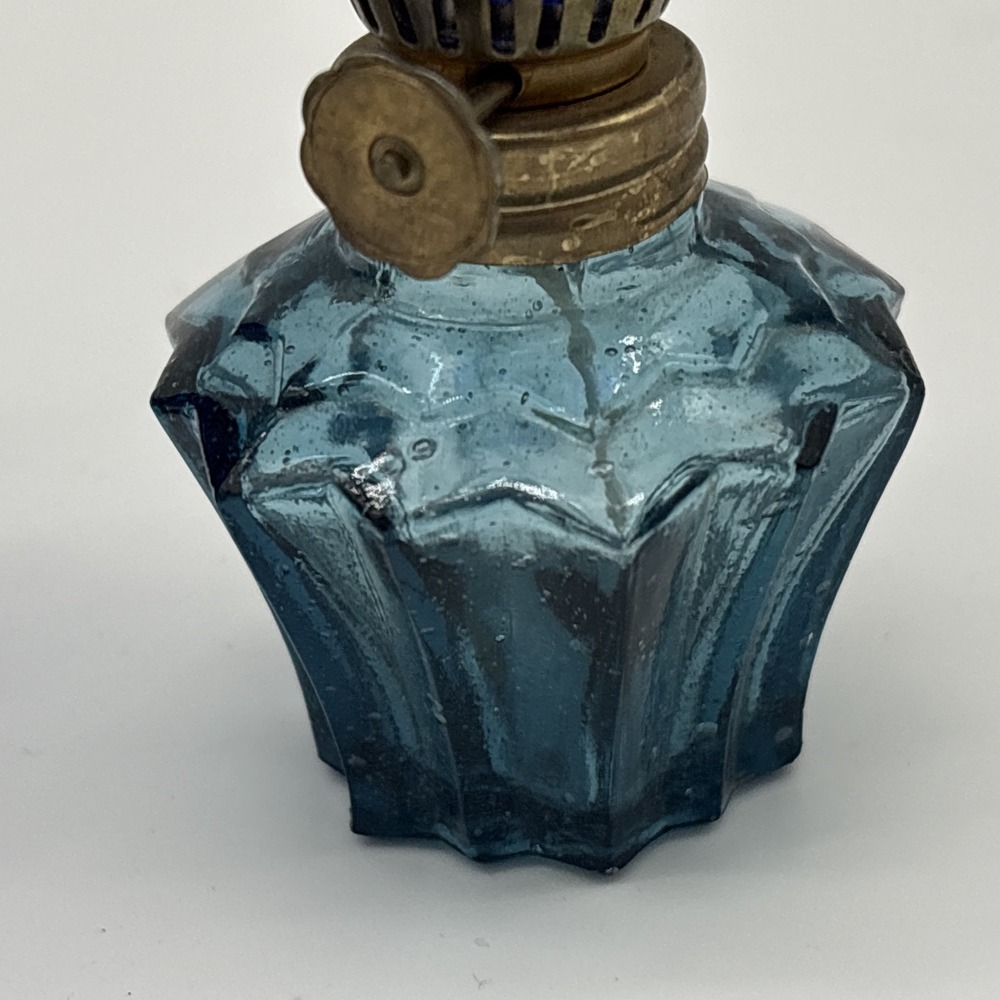Vintage Miniature Colored Glass Oil Lamps Set Cobalt Hobnail Green Blue Lot of 3 - Picture 10 of 11